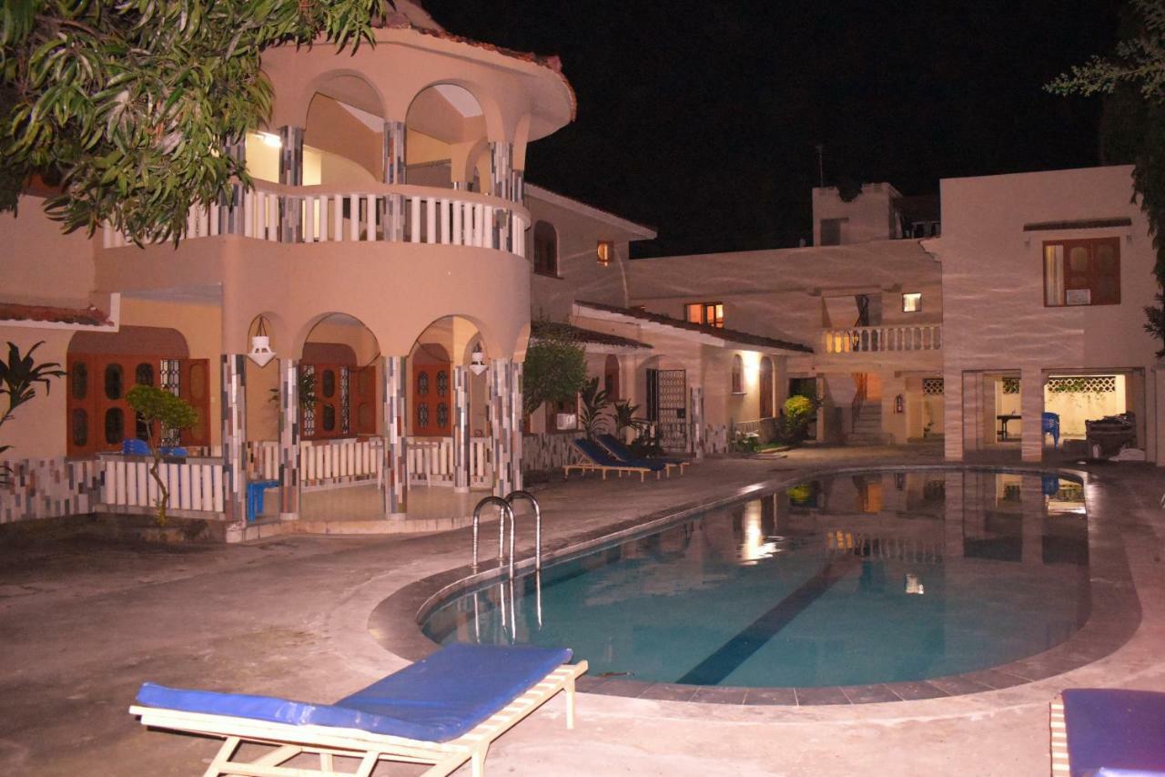 Leinmach House Nyali Hotel Момбаса Екстериор снимка